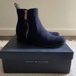 Tommy Hilfiger Navy Suede Booties